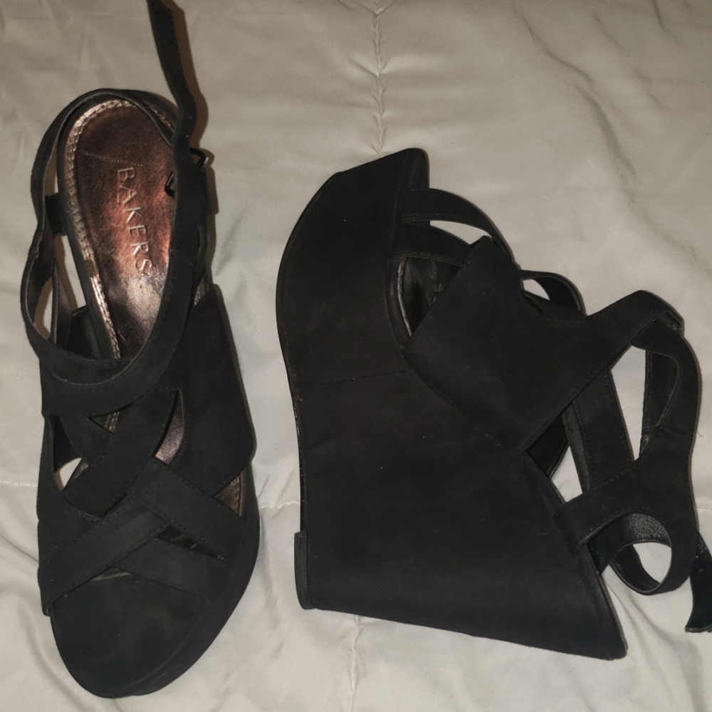 Wedge heels